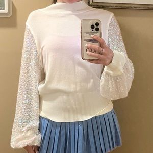 boutique top! sparkle sleeves!